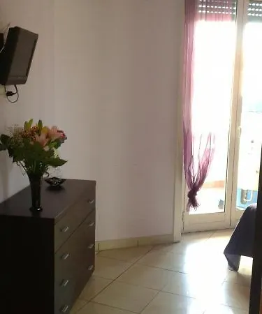 Alenic Oda ve Kahvaltı 2*
