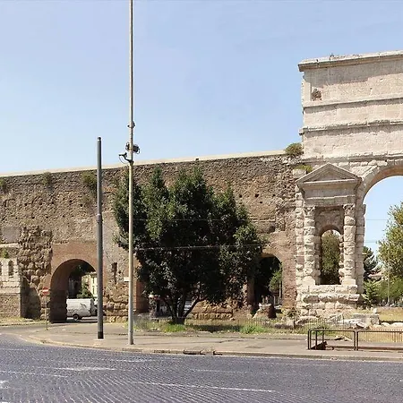 فندق مبيت وإفطار Alenic 3*