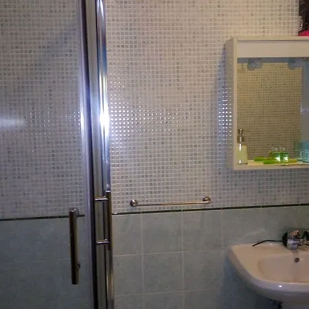 فندق مبيت وإفطار Alenic 3*